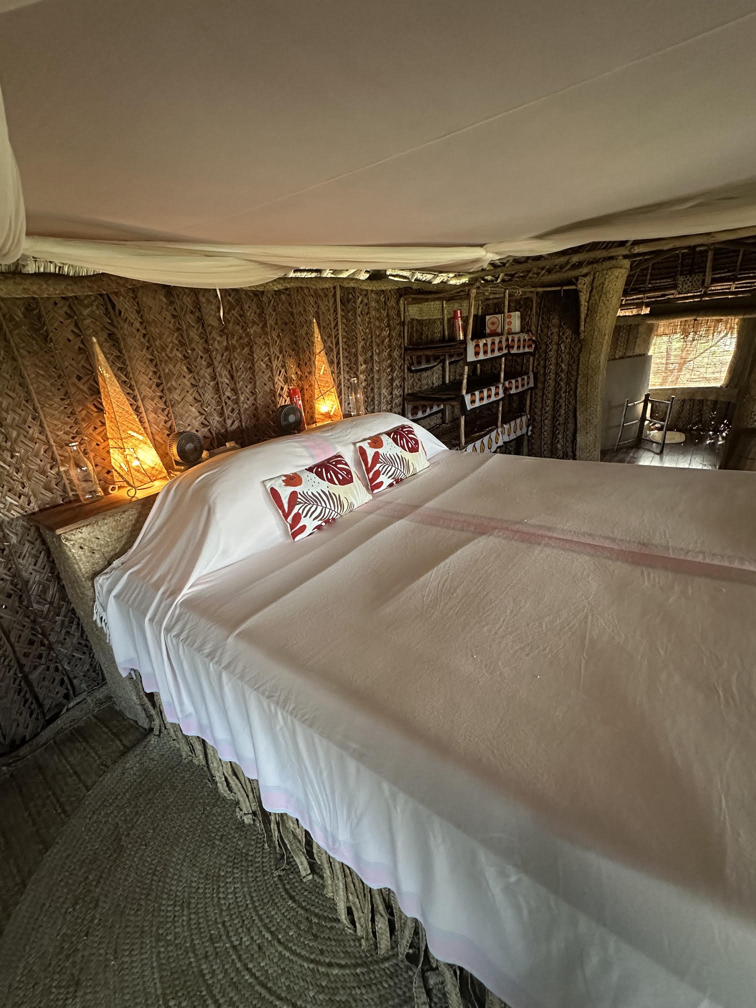 Master banda double bed and en suite
